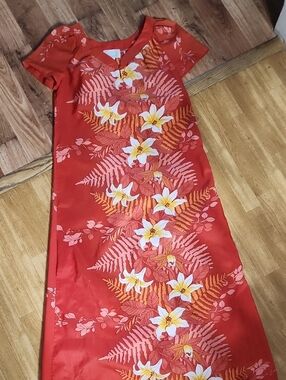 VTG Floral V-Neck Midi Dress in Coral Red